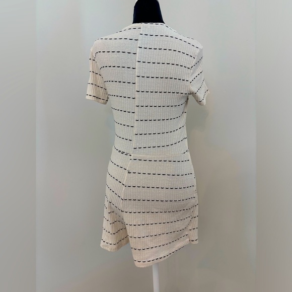 Zara White & Black Striped Wrap Style Romper Size M - Picture 3 of 10